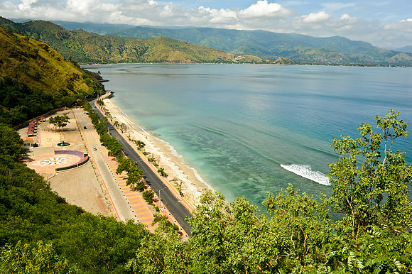 Cristo Rei beach